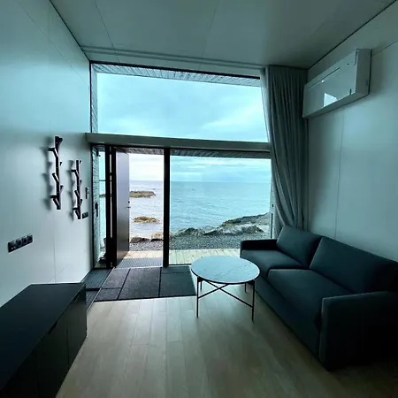 Apartment High End Sea At A In Lofoten *