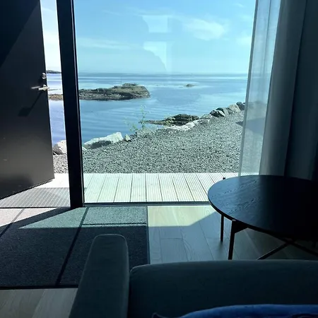 High End Sea At A In Lofoten Apartment Moskenes