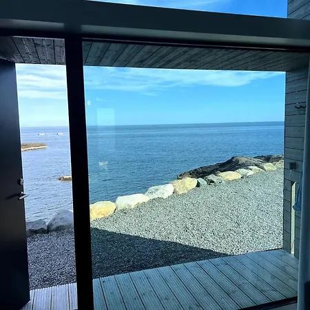 Apartment High End Sea At A In Lofoten *